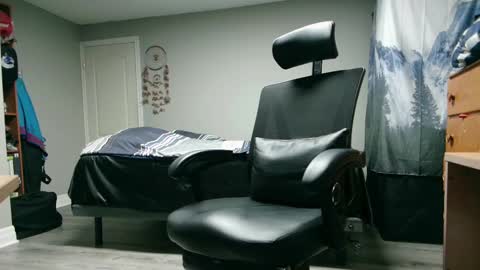 George Forest Dickyduby on all Socials online show from March 6, 3:57 am