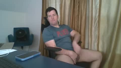 BiggestBallsOnChatr online show from December 4, 9:14 pm