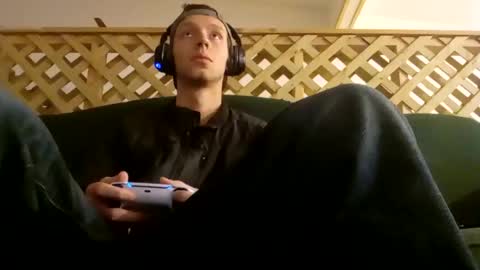 Snapshot of biggestboiiii chatting on January 25, 11:43 pm biggestboiiii online show from January 25, 11:43 pm