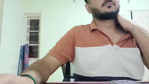 bighandsomesatisfy online show from November 4, 6:20 pm