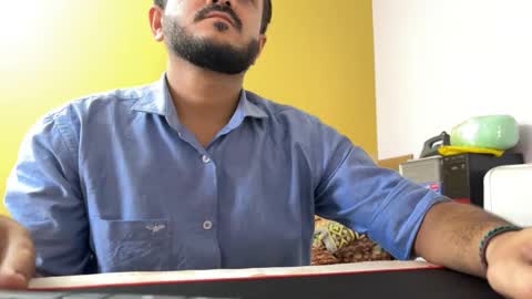 bighandsomesatisfy online show from April 20, 12:30 pm