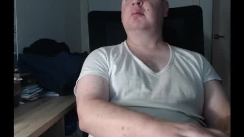 Snapshot of bighorn1981 chatting on October 11, 11:30 pm bighorn1981 online show from October 11, 11:30 pm