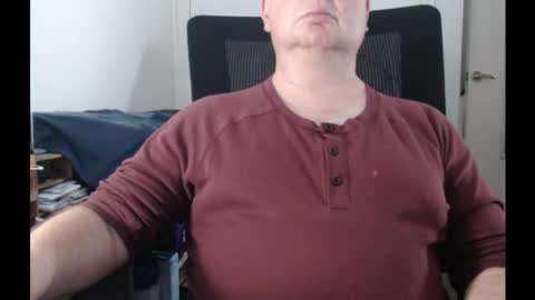 Snapshot of bighorn1981 chatting on November 1, 4:55 am bighorn1981 online show from November 1, 4:55 am