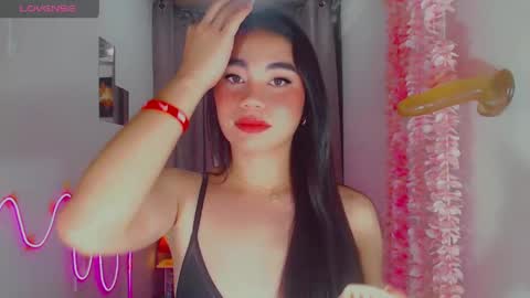 kiaaannaaaa online show from April 21, 10:17 pm