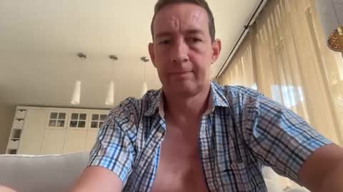 bigragazz21 online show from June 9, 7:52 am