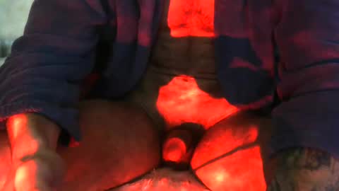 Snapshot of bigreallover chatting on January 4, 12:49 pm ...... online show from January 4, 12:49 pm