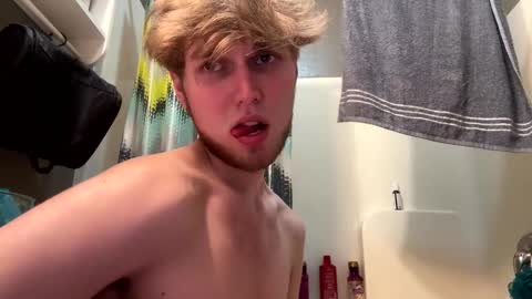 bigskinnyboyshh online show from February 11, 4:33 am