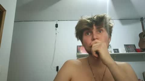 bigskinnyboyshh online show from March 10, 12:04 am