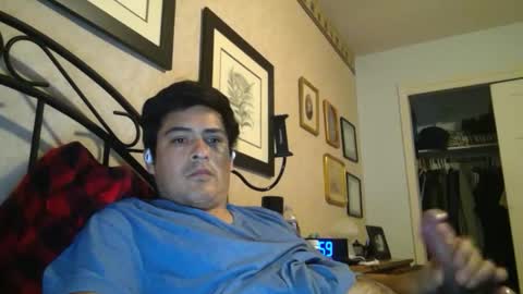 Snapshot of bigtime139461 chatting on January 25, 6:01 am bigtime139461 online show from January 25, 6:01 am