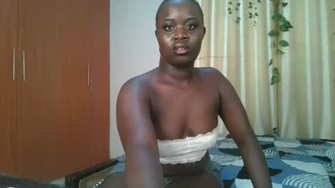 bigtits_baddie online show from December 2, 10:30 pm