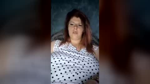 bigtitslala online show from June 19, 11:33 pm