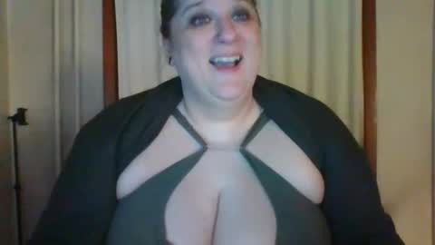 Lady of the WHEEL online show from November 22, 5:06 am