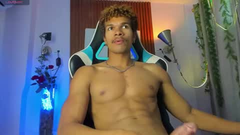 bigxxo online show from March 16, 5:44 am