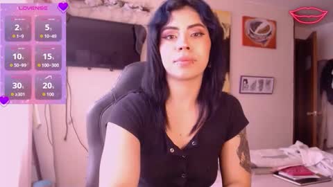 Snapshot of biigbooty_ chatting on October 28, 7:15 pm biigbooty_ online show from October 28, 7:15 pm