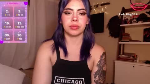 Snapshot of biigbooty_ chatting on February 24, 4:38 am biigbooty_ online show from February 24, 4:38 am