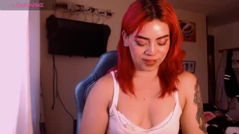 Snapshot of biigbooty_ chatting on October 21, 9:07 pm biigbooty_ online show from October 21, 9:07 pm