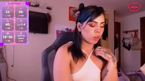 biigbooty_ online show from December 21, 7:09 pm