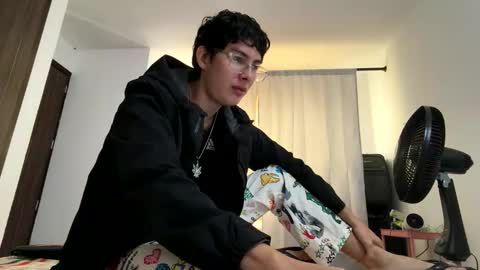 bili72736 online show from November 30, 1:40 pm