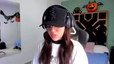 Billie online show from October 28, 7:26 pm