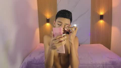 Sam online show from December 5, 12:14 pm