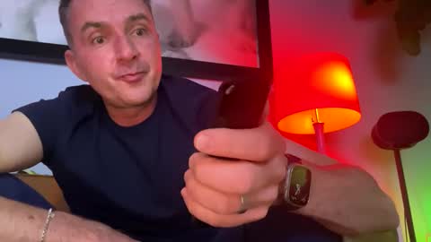 Billy online show from December 28, 8:05 am