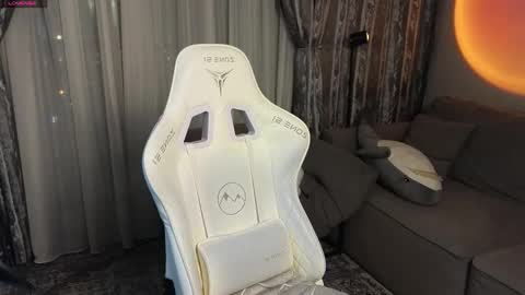 bimboterica online show from March 15, 4:10 pm