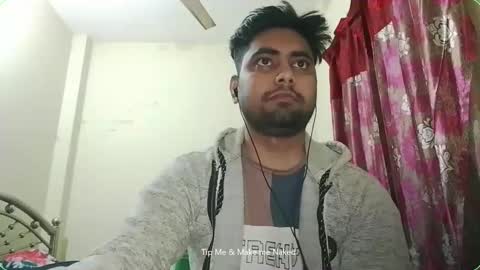 birbikrom104 online show from December 2, 3:54 pm