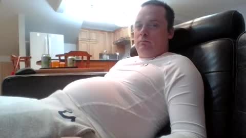 Snapshot of bird8888 chatting on February 10, 11:45 pm bird8888 online show from February 10, 11:45 pm