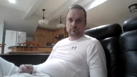 Snapshot of bird8888 chatting on October 14, 10:35 pm bird8888 online show from October 14, 10:35 pm