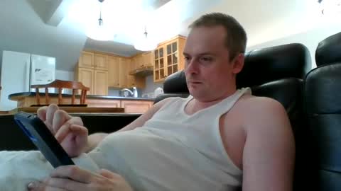 Snapshot of bird8888 chatting on September 30, 7:13 pm bird8888 online show from September 30, 7:13 pm