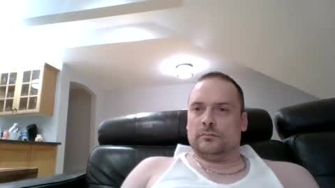 Snapshot of bird8888 chatting on September 14, 2:03 am bird8888 online show from September 14, 2:03 am