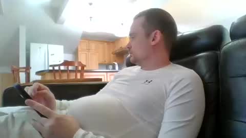 Snapshot of bird8888 chatting on October 13, 5:04 pm bird8888 online show from October 13, 5:04 pm