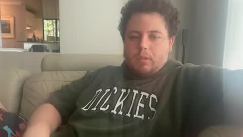 Snapshot of bisexualchubbyboy chatting on February 9, 5:29 am james online show from February 9, 5:29 am