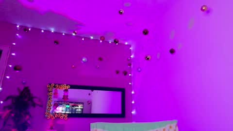  ..  .. online show from December 2, 5:59 am