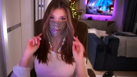 Ann Braslowsky online show from February 6, 11:18 pm