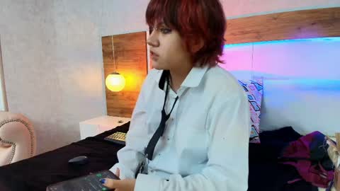 Bj Olivine online show from May 23, 11:12 pm