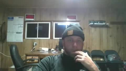 bjhancock_28 online show from November 25, 9:35 pm