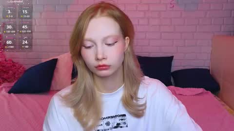 Julia online show from March 11, 1:26 am