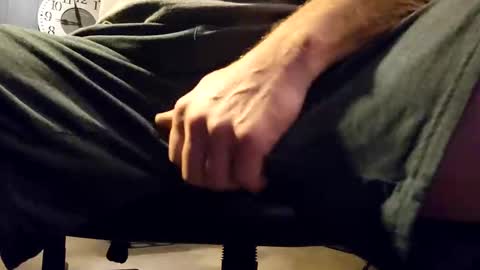 Snapshot of bkupsguy chatting on October 14, 12:57 am bkupsguy online show from October 14, 12:57 am