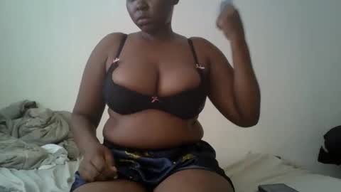 black_goddess26 online show from March 19, 11:59 am