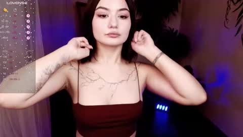 Snapshot of black_pant3r chatting on October 5, 3:26 am Mon Mon online show from October 5, 3:26 am