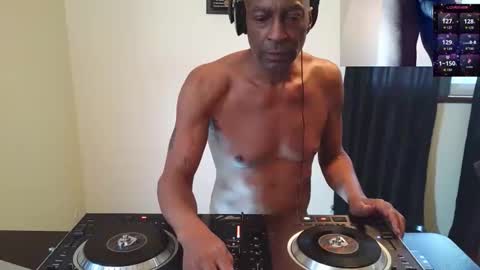 Black Panther8686 online show from March 7, 9:48 pm