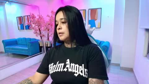 Snapshot of black_roseee chatting on October 21, 3:44 am Rousse online show from October 21, 3:44 am