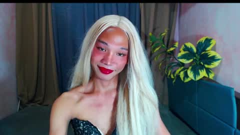 blackbarbie_jamie online show from July 17, 10:50 am