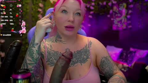 Alice online show from September 25, 6:59 pm