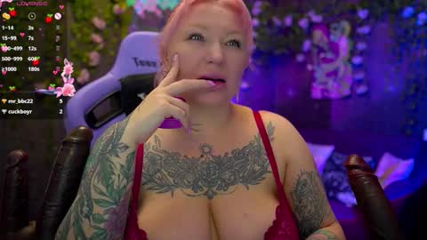 Alice online show from October 25, 1:11 pm