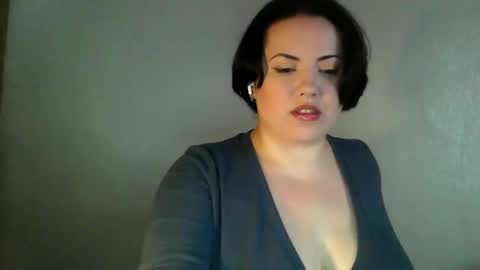 BlackkVelvet online show from February 1, 11:53 am