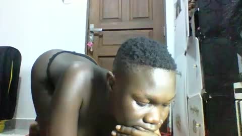 blackmarvel02 online show from November 7, 7:05 pm