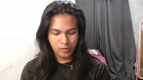 Ellez online show from November 19, 6:50 pm