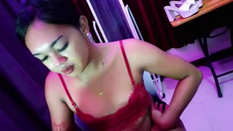sweetyluna online show from May 28, 2:53 am